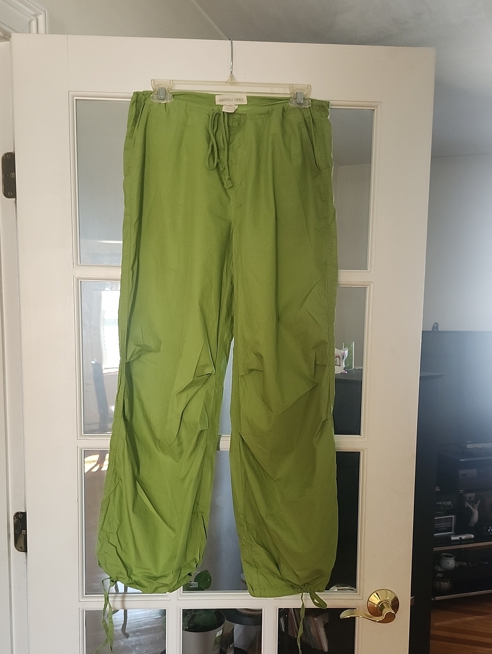 Lightweight Green Drawstring Men’s Pants